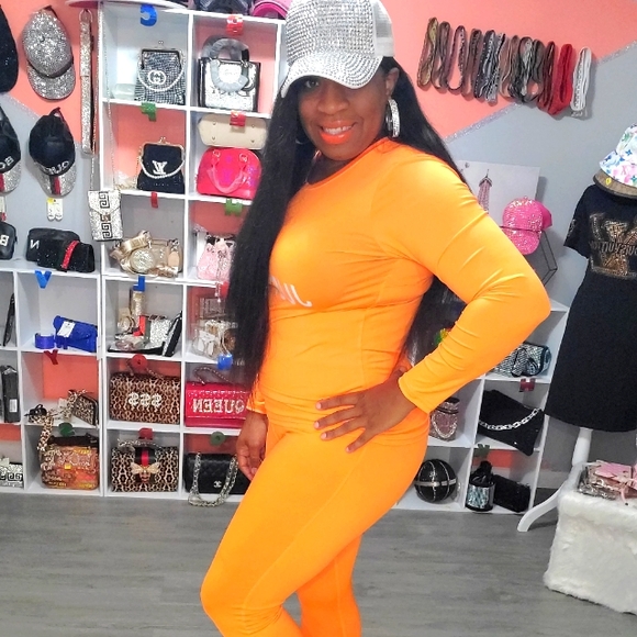 Meet your Posher, Rahrah - Picture 1 of 4